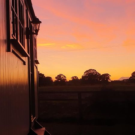The Old Mill Shepherds Hut Okehampton Exteriér fotografie